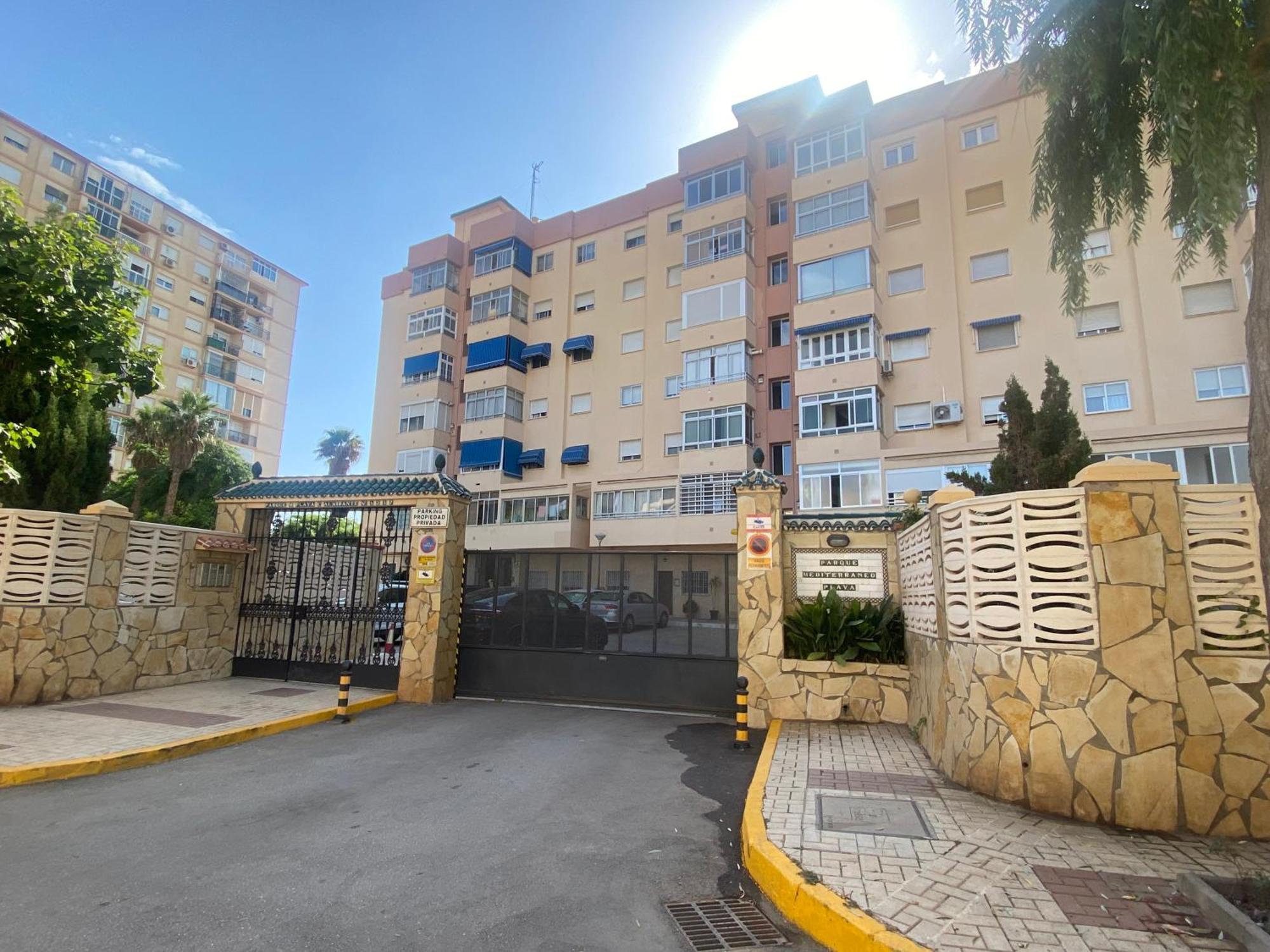 Moderno Y Completo Apartamento Frente Al Mar Málaga Exterior foto